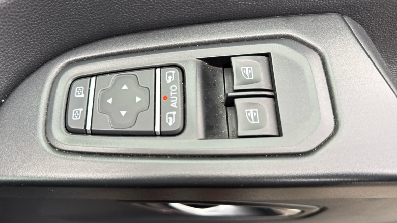 Renault Trafic Swb Diesel SL30 Blue dCi 150 Extra Sport [Safety] Van